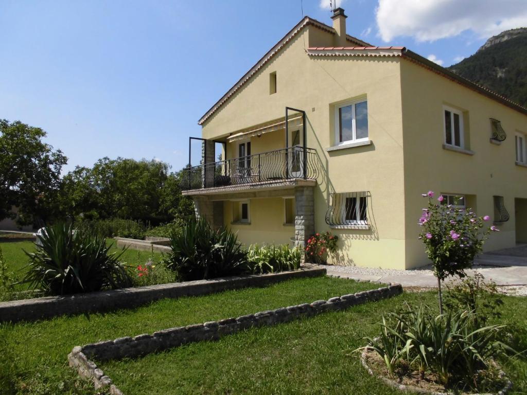 Gîte Le Bouquet Châtillon-en-Diois Extérieur photo